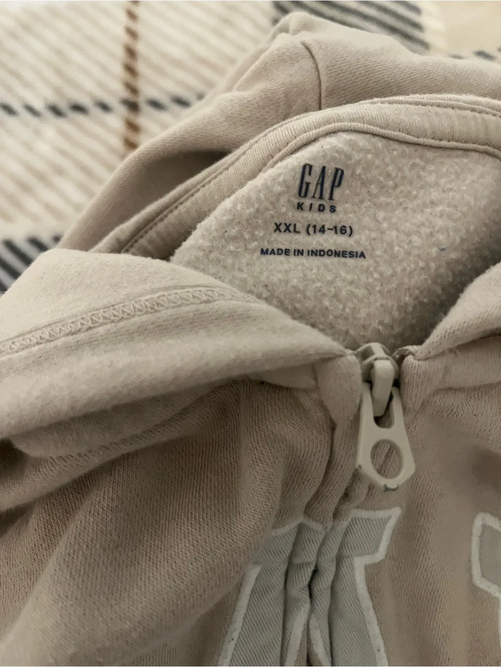 GAP classic zip